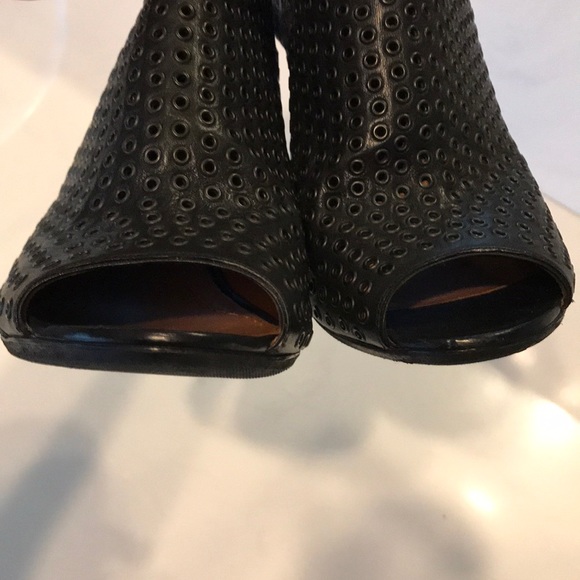 GIVENCHY  booties - Picture 3 of 8